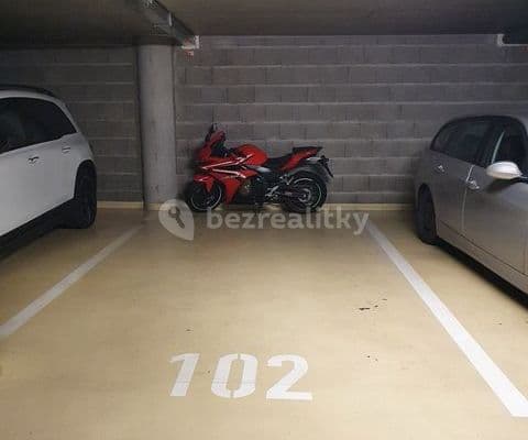 Pronájem garáže 16 m², Vršovická, Praha Pronájem garáže 16 m², Vršovická, Praha