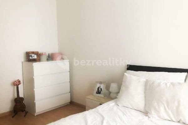 Pronájem bytu 1+kk 42 m², Kurta Konráda, Praha Pronájem bytu 1+kk 42 m², Kurta Konráda, Praha