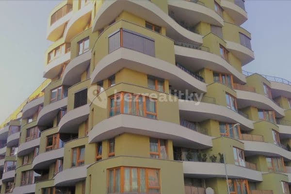 Pronájem bytu 1+kk 42 m², Kurta Konráda, Praha Pronájem bytu 1+kk 42 m², Kurta Konráda, Praha