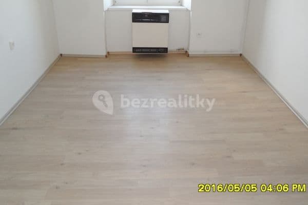 Pronájem bytu 3+1 66 m², Spojovací, Praha Pronájem bytu 3+1 66 m², Spojovací, Praha