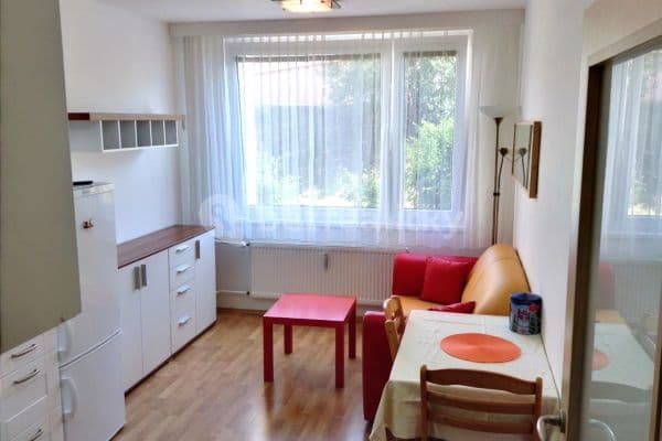 Pronájem bytu 2+kk 36 m², Šípková, Praha Pronájem bytu 2+kk 36 m², Šípková, Praha