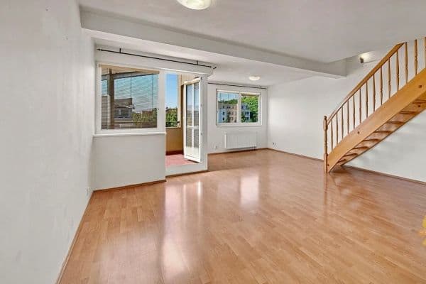 Pronájem bytu 4+1 132 m², Praha - Kobylisy Pronájem bytu 4+1 132 m², Praha - Kobylisy