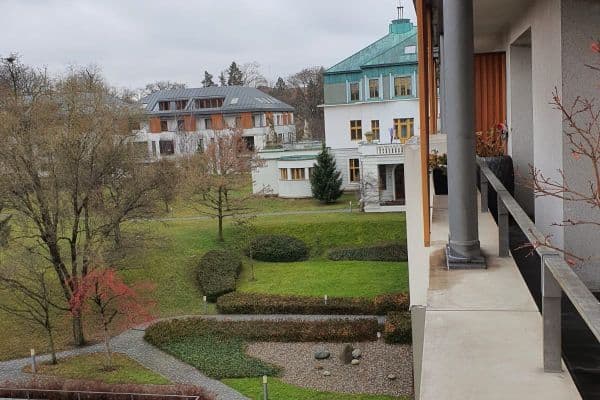 Pronájem bytu 2+kk 74 m², Pod Kaštany, Praha Pronájem bytu 2+kk 74 m², Pod Kaštany, Praha