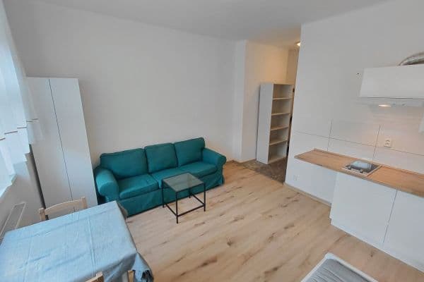 Pronájem bytu Garsoniéra 27 m², Valčíkova, Praha Pronájem bytu Garsoniéra 27 m², Valčíkova, Praha