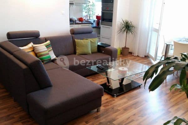 Pronájem bytu 2+1 56 m², Šalviová, Ružinov, Bratislavský kraj