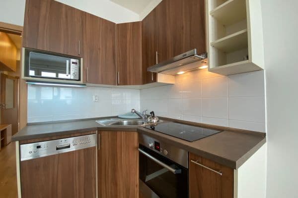Prodej bytu 1+1 46 m², Křižíkova, Praha Prodej bytu 1+1 46 m², Křižíkova, Praha