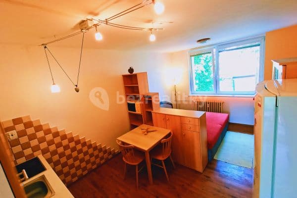 Pronájem bytu 1+kk 27 m², Součkova, Brno Pronájem bytu 1+kk 27 m², Součkova, Brno