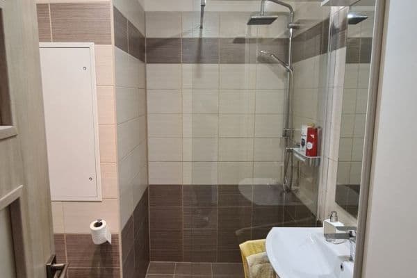Pronájem bytu 2+kk 41 m², Šimůnkova, Hlavní město Praha Pronájem bytu 2+kk 41 m², Šimůnkova, Hlavní město Praha