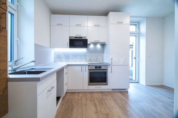 Pronájem bytu 2+1 89 m², Holého, Liberec Pronájem bytu 2+1 89 m², Holého, Liberec