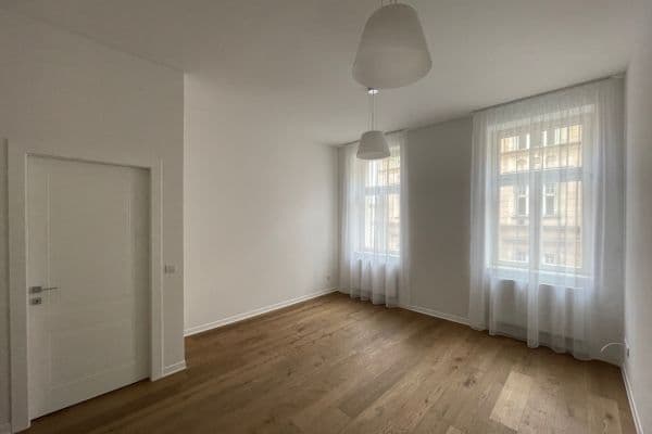 Pronájem bytu 2+kk 47 m², Kmochova, Hlavní město Praha Pronájem bytu 2+kk 47 m², Kmochova, Hlavní město Praha