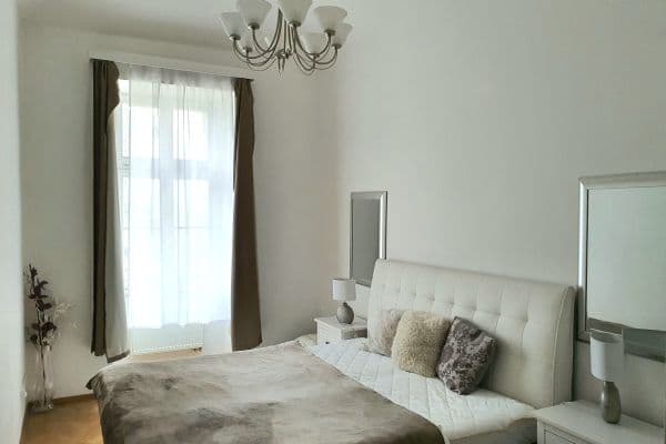 Pronájem bytu 3+kk 75 m², Americká, Praha Pronájem bytu 3+kk 75 m², Americká, Praha