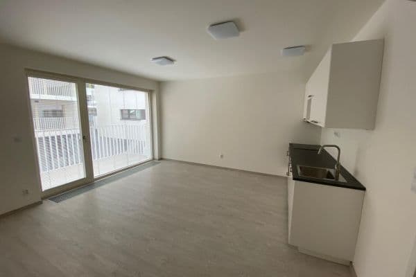 Pronájem bytu 1+kk 35 m², Křižíkova, Hlavní město Praha Pronájem bytu 1+kk 35 m², Křižíkova, Hlavní město Praha