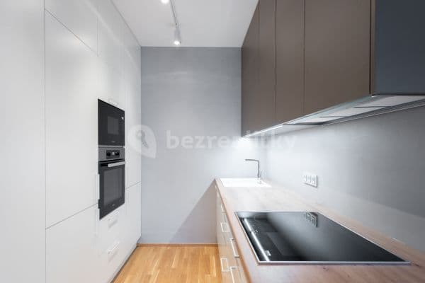 Pronájem bytu 2+kk 52 m², Argentinská, Praha Pronájem bytu 2+kk 52 m², Argentinská, Praha