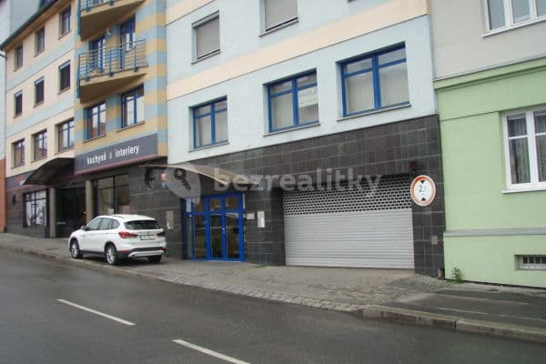 Pronájem garáže 13 m², Nad Šutkou,  Pronájem garáže 13 m², Nad Šutkou,