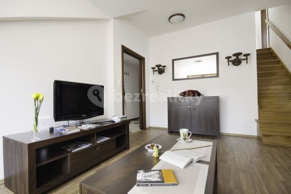 Pronájem bytu 3+1 120 m², Vltavská, Praha Pronájem bytu 3+1 120 m², Vltavská, Praha