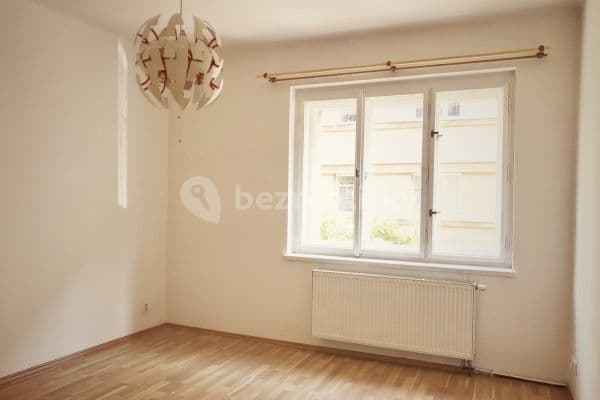 Pronájem bytu 1+kk 27 m², Prostřední, Praha Pronájem bytu 1+kk 27 m², Prostřední, Praha