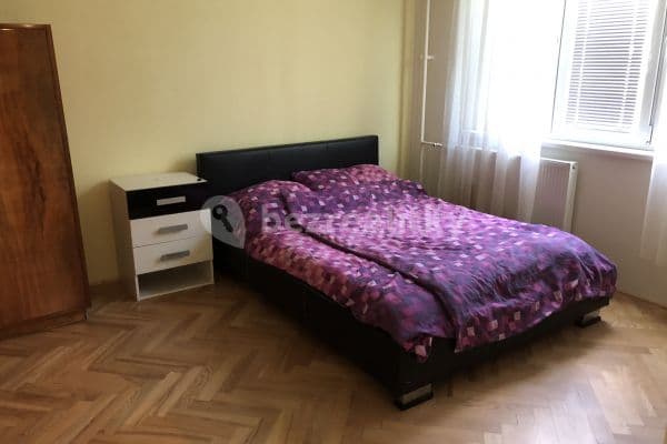 Pronájem bytu 1+1 36 m², Závodu míru, Karlovy Vary, Karlovarský kraj