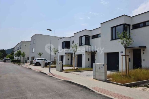 Pronájem domu 130 m², pozemek 217 m², Prašnice, Brno Pronájem domu 130 m², pozemek 217 m², Prašnice, Brno