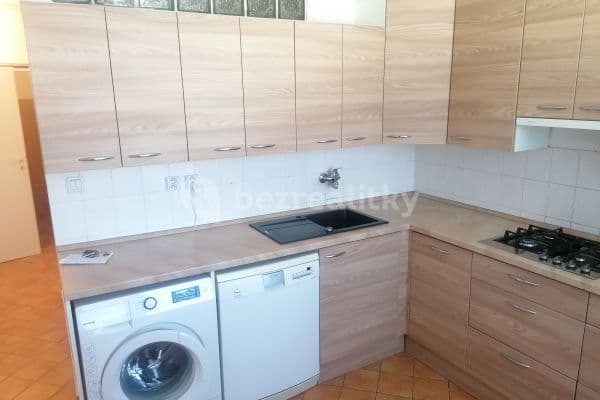 Pronájem bytu 2+1 65 m², Březinova, Jihlava, Kraj Vysočina Pronájem bytu 2+1 65 m², Březinova, Jihlava, Kraj Vysočina