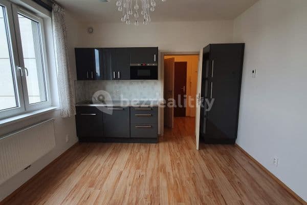 Pronájem bytu 1+kk 23 m², Freyova, Praha Pronájem bytu 1+kk 23 m², Freyova, Praha
