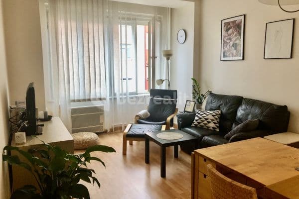 Pronájem bytu 2+kk 53 m², Čajkovského, Praha Pronájem bytu 2+kk 53 m², Čajkovského, Praha