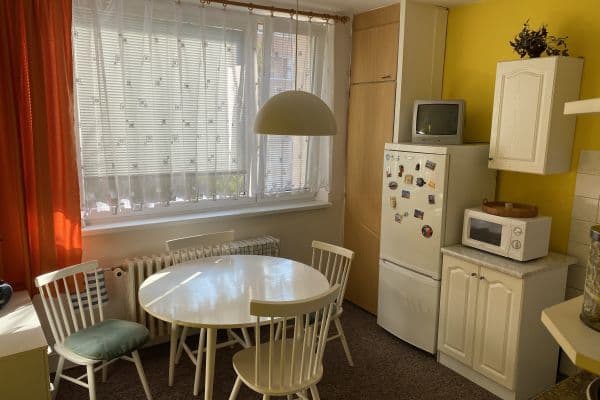 Pronájem bytu 2+1 60 m², Mikulov Pronájem bytu 2+1 60 m², Mikulov