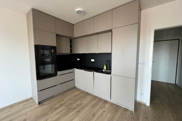 Pronájem bytu 1+kk 38 m², Olgy Havlové, Praha, Praha Pronájem bytu 1+kk 38 m², Olgy Havlové, Praha, Praha