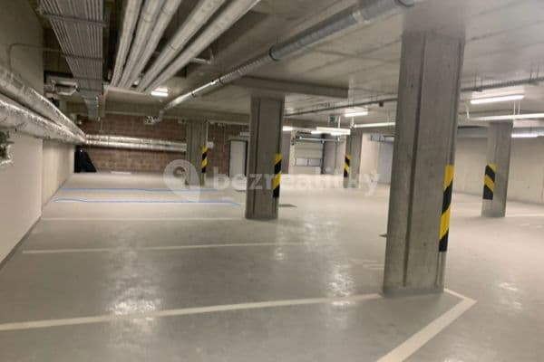 Pronájem garáže 13 m², Olgy Havlové, Hlavní město Praha Pronájem garáže 13 m², Olgy Havlové, Hlavní město Praha