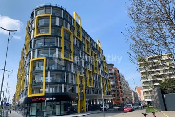 Pronájem bytu 1+kk 34 m², Kurta Konráda, Hlavní město Praha Pronájem bytu 1+kk 34 m², Kurta Konráda, Hlavní město Praha