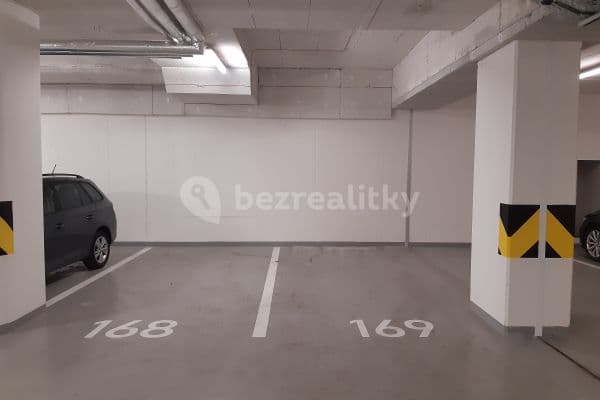 Pronájem garáže 15 m², U Průhonu, Hlavní město Praha Pronájem garáže 15 m², U Průhonu, Hlavní město Praha