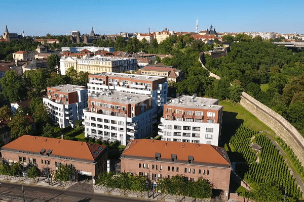 Pronájem bytu 1+kk 33 m², Horská, Hlavní město Praha
