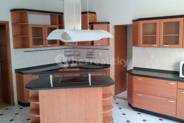 Pronájem bytu 4+1 228 m², 1. máje, Olomouc Pronájem bytu 4+1 228 m², 1. máje, Olomouc