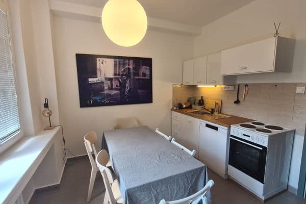 Pronájem bytu 3+kk 66 m², Čeljabinská, Praha Pronájem bytu 3+kk 66 m², Čeljabinská, Praha