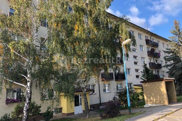 Pronájem bytu 1+1 30 m², Spojovací, Milovice Pronájem bytu 1+1 30 m², Spojovací, Milovice
