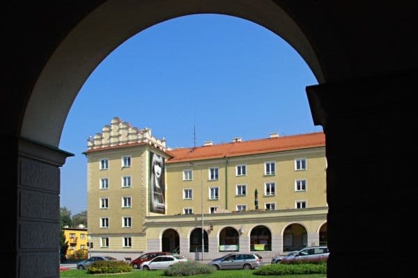 Pronájem nebytového prostoru 176 m², Hlavní třída,  Pronájem nebytového prostoru 176 m², Hlavní třída,
