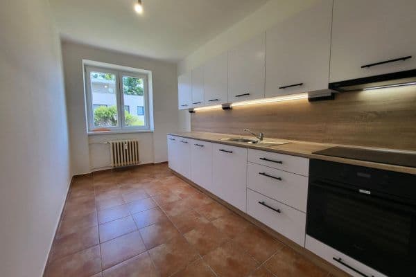 Pronájem bytu 2+1 52 m², nám. T. G. Masaryka, Pronájem bytu 2+1 52 m², nám. T. G. Masaryka,