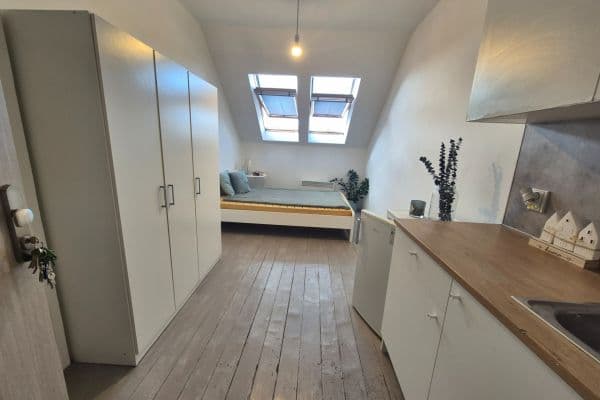 Pronájem bytu 1+kk 22 m², Moskevská, Hlavní město Praha Pronájem bytu 1+kk 22 m², Moskevská, Hlavní město Praha