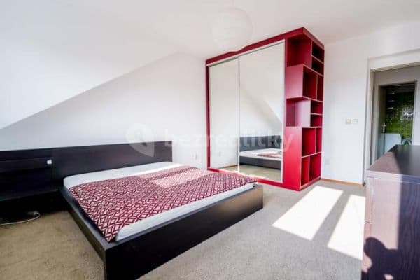 Pronájem bytu 3+kk 61 m², Varšavská, Praha, Praha Pronájem bytu 3+kk 61 m², Varšavská, Praha, Praha