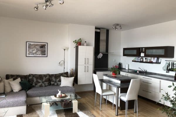 Pronájem bytu 2+kk 60 m², K Pazderně, Benešov, Středočeský kraj Pronájem bytu 2+kk 60 m², K Pazderně, Benešov, Středočeský kraj