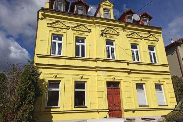 Pronájem bytu 1+1 38 m², Komenského, Karlovy Vary Pronájem bytu 1+1 38 m², Komenského, Karlovy Vary