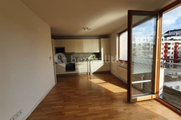 Pronájem bytu 2+kk 70 m², Drahobejlova, Praha Pronájem bytu 2+kk 70 m², Drahobejlova, Praha