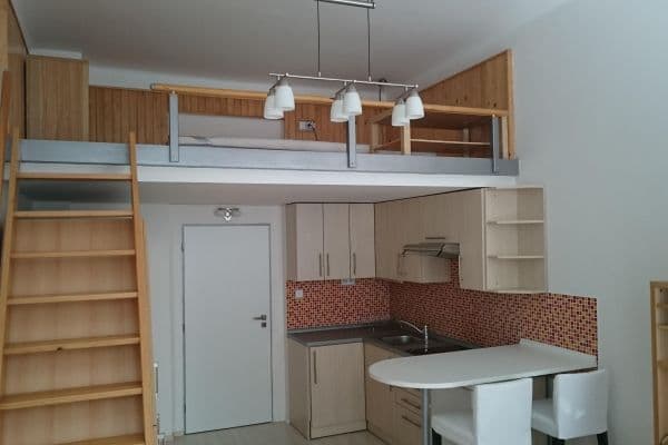 Pronájem bytu 1+kk 26 m², Čelakovského, Plzeň Pronájem bytu 1+kk 26 m², Čelakovského, Plzeň