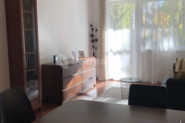 Pronájem bytu 2+kk 60 m², Haburská, Ružinov, Bratislavský kraj