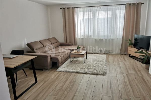 Pronájem bytu 2+kk 64 m², Adolfa Opálky, Pardubice