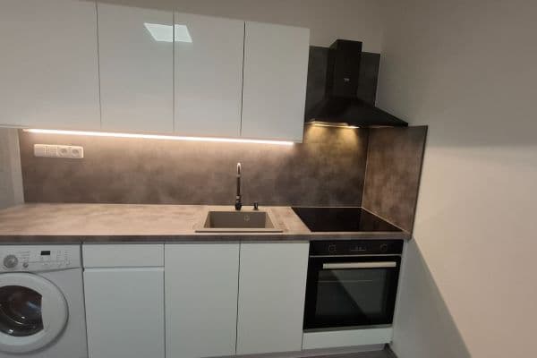 Pronájem bytu 2+kk 40 m², Brandtova, Ústí nad Labem Pronájem bytu 2+kk 40 m², Brandtova, Ústí nad Labem