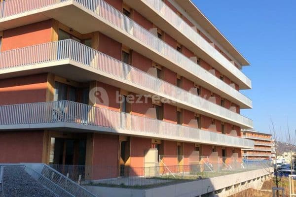 Pronájem bytu 1+kk 42 m², Vrátnická, Hlavní město Praha Pronájem bytu 1+kk 42 m², Vrátnická, Hlavní město Praha