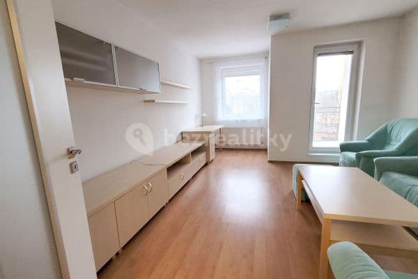 Pronájem bytu 3+1 75 m², Banskobystrická, Brno Pronájem bytu 3+1 75 m², Banskobystrická, Brno