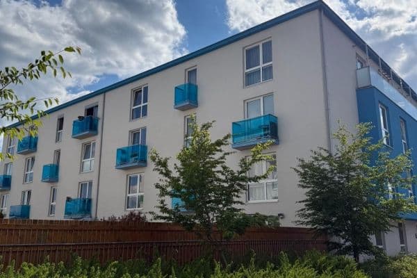 Prodej bytu 2+kk 69 m², Cedrová, Jesenice Prodej bytu 2+kk 69 m², Cedrová, Jesenice
