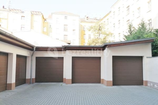 Pronájem garáže 20 m², Lublaňská, Hlavní město Praha Pronájem garáže 20 m², Lublaňská, Hlavní město Praha