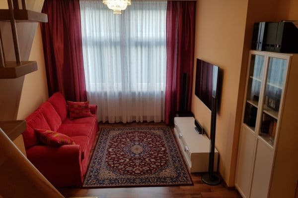 Prodej bytu 3+1 85 m², Moravská, Karlovy Vary Prodej bytu 3+1 85 m², Moravská, Karlovy Vary